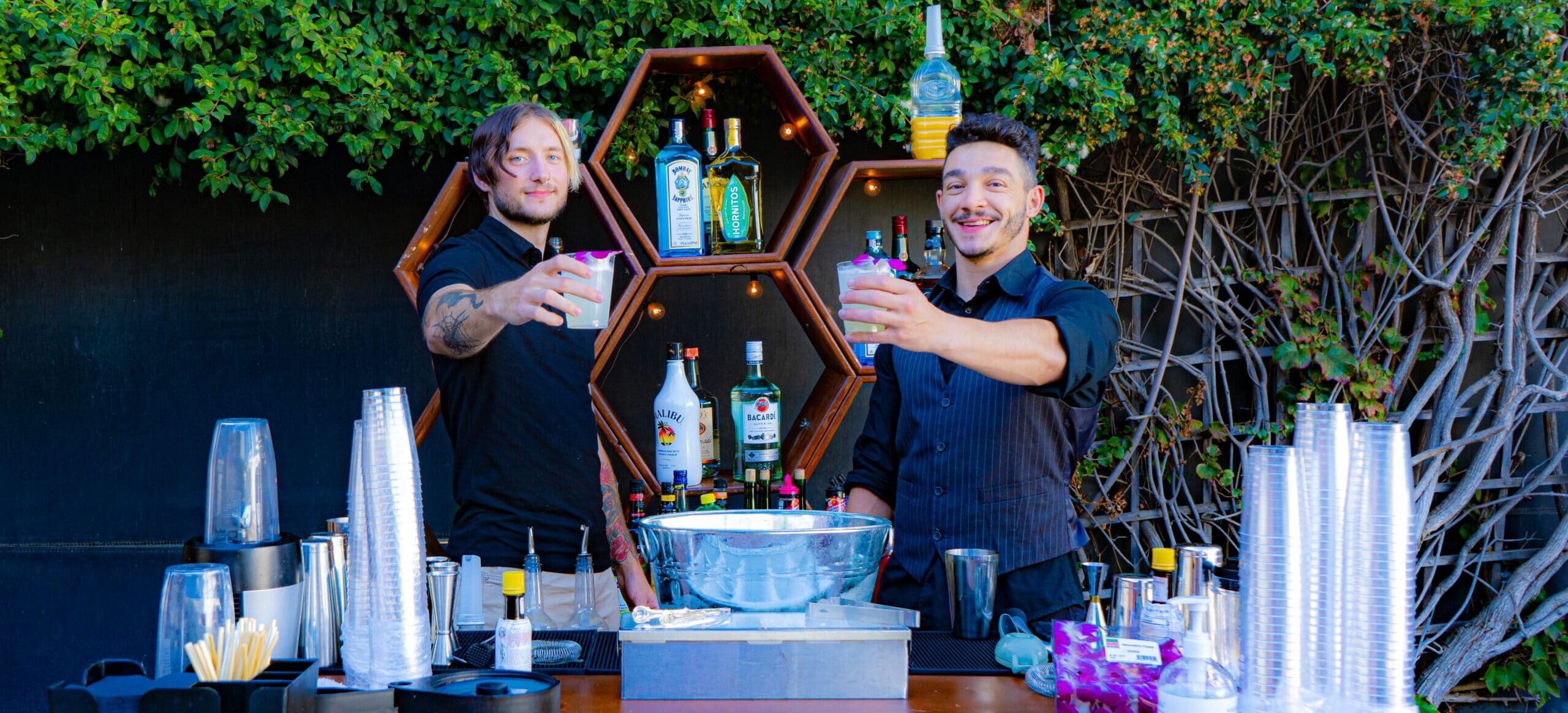 What are great bartending and bartender services?