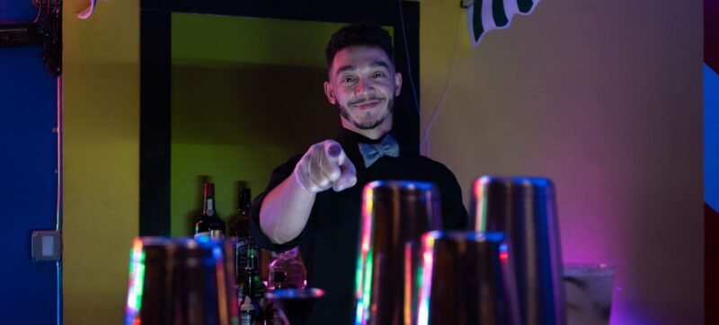 Hire a bartender for an event or party | Party Shaker best bartending service in Los Angeles