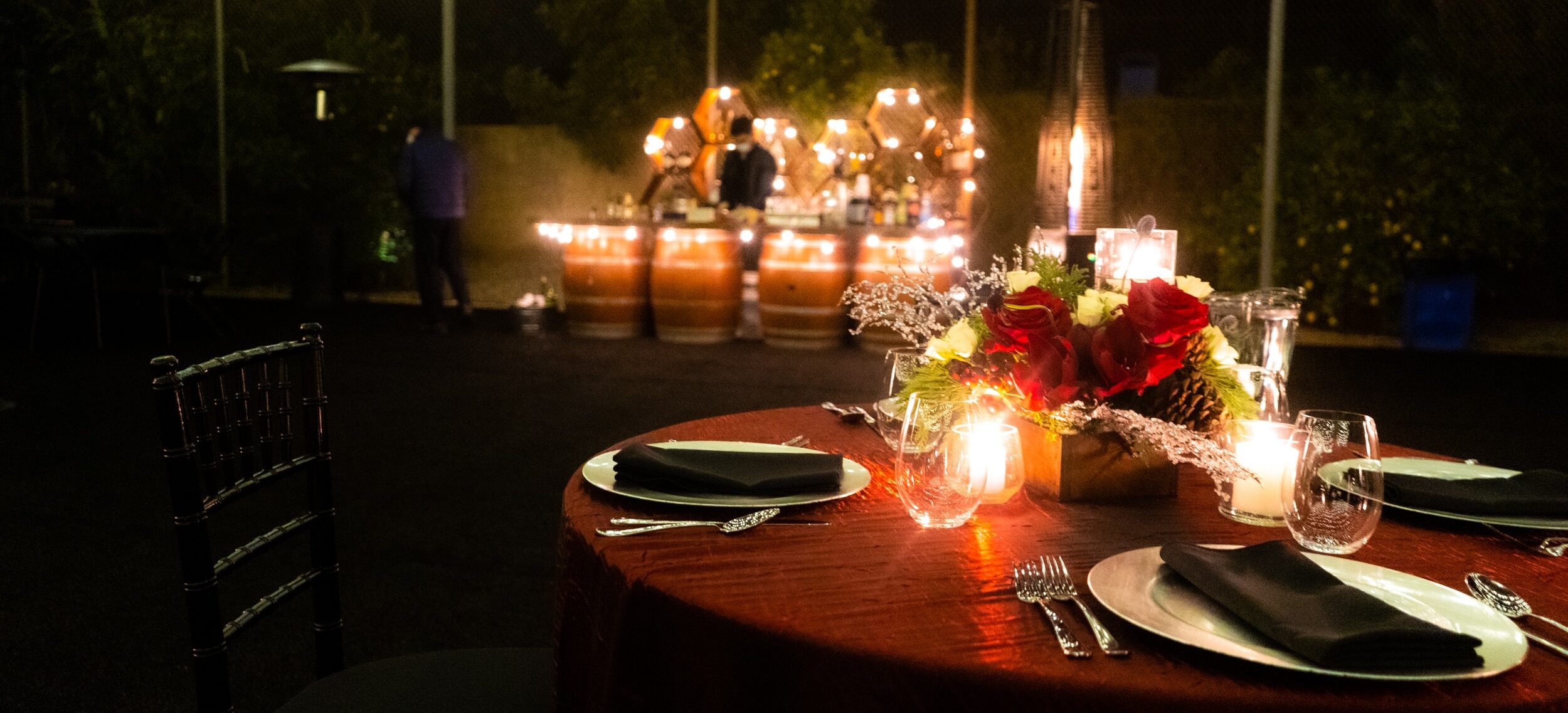 How do I hire a food catering for an event? | Party Shakers