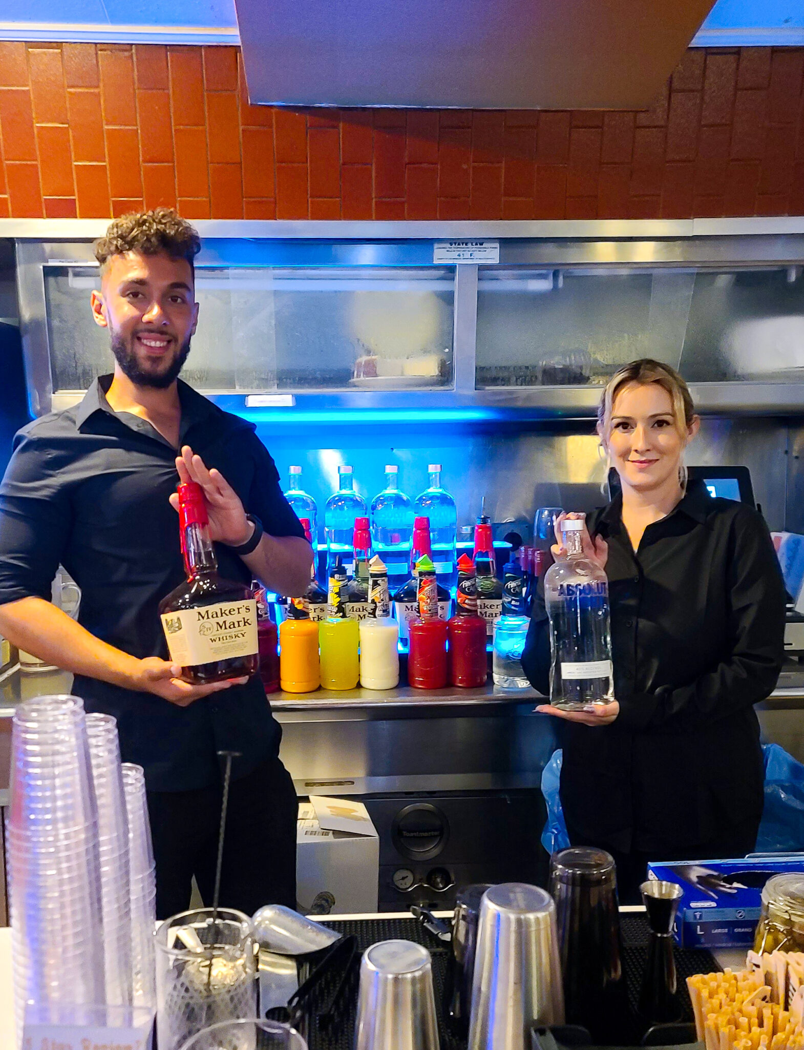 best wedding bartender