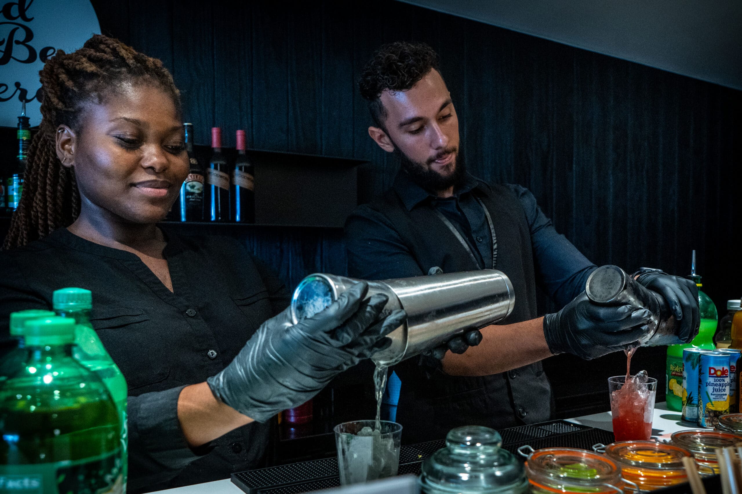 Party Shakers bartending From side income to full time bartending