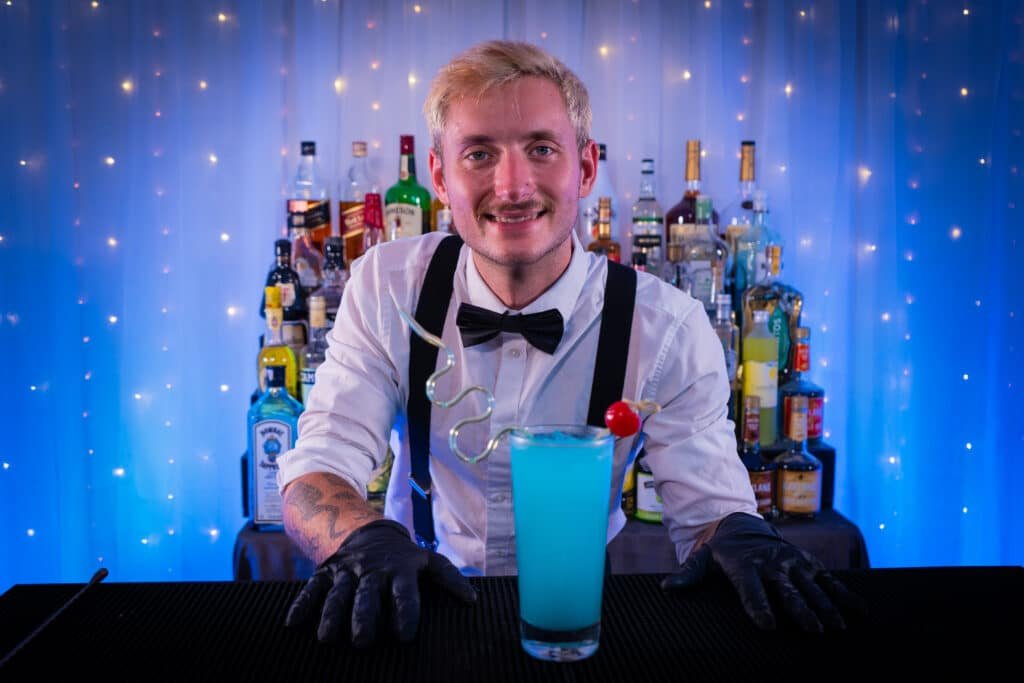 Valentine’s day bartending: Do they work on this day?