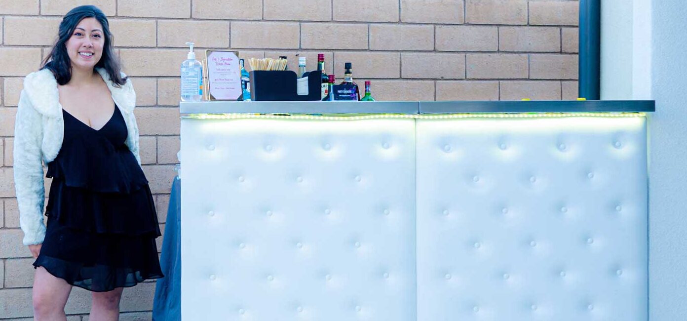 Top wedding bartending services: How to negotiate with the best? Party Shakers