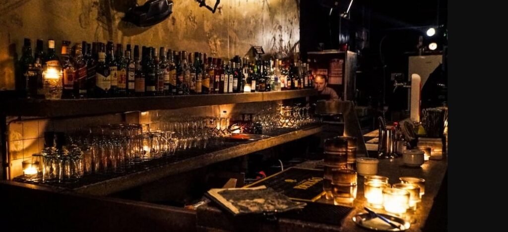 Haunted bars: What are the top haunted bars worldwide? - Party Shakers