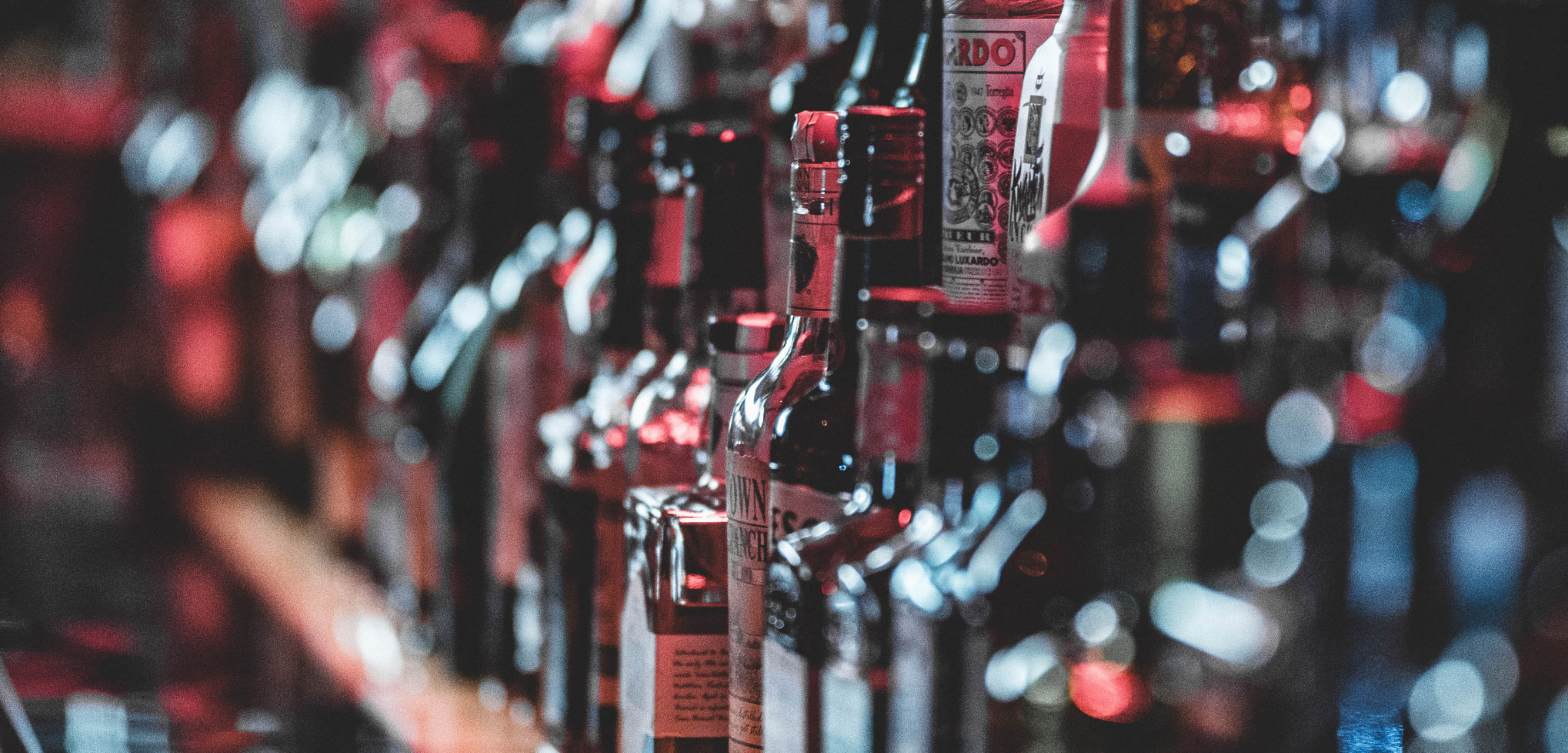 Bartender marketing: How to promote with influencers? - Party Shakers