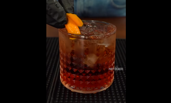How to make the Americano Cocktail - Party Shakers