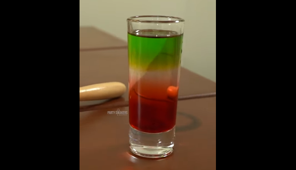 How to Make The Flag Shot - Party Shakers