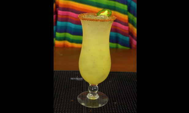 How to Make the Spicy Pineapple Paloma - Party Shakers