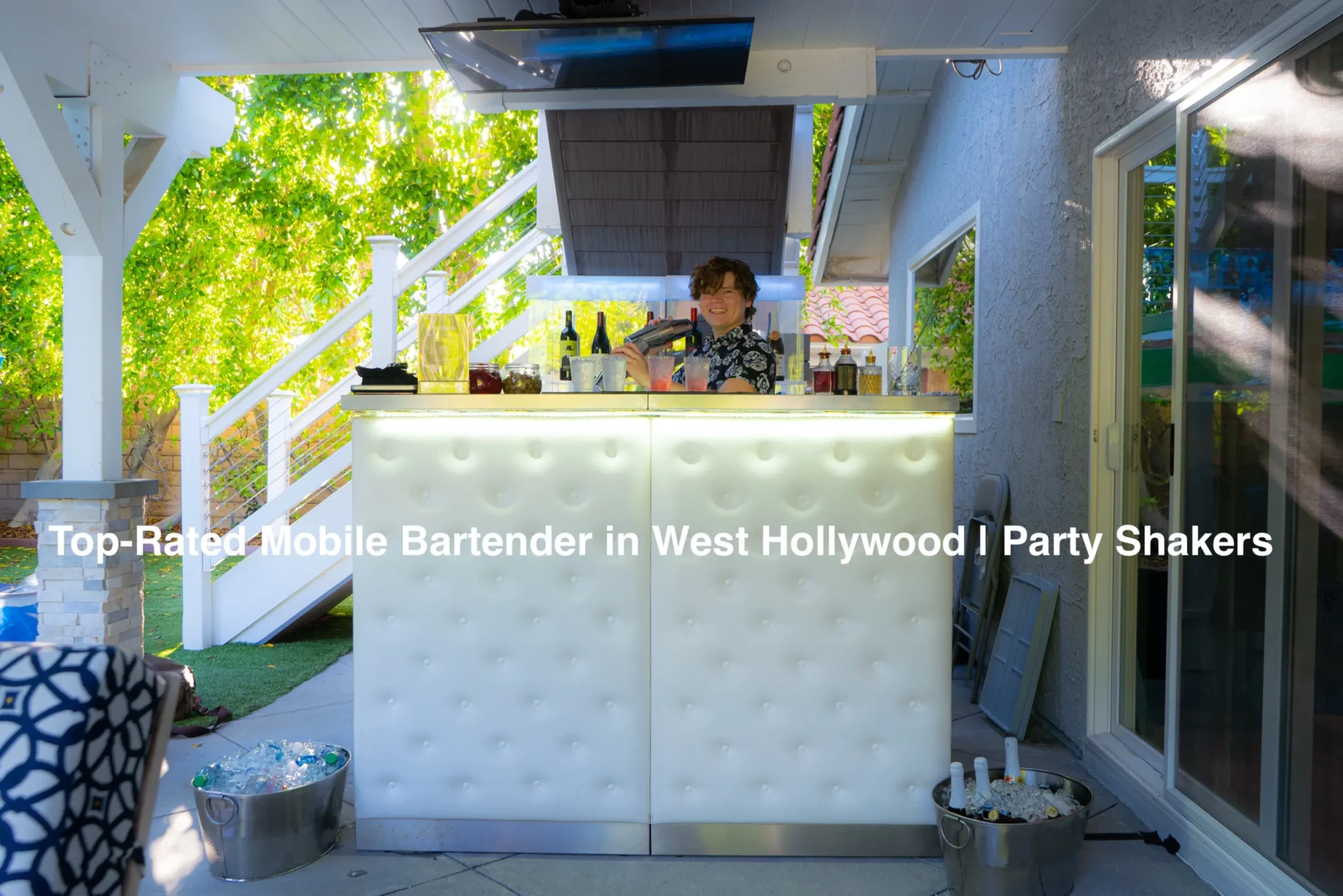 Top-Rated Mobile Bartender in West Hollywood | Party Shakers